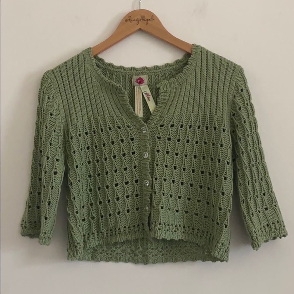 Moe Clothing Sage Green Crochet Cropped Cardigan